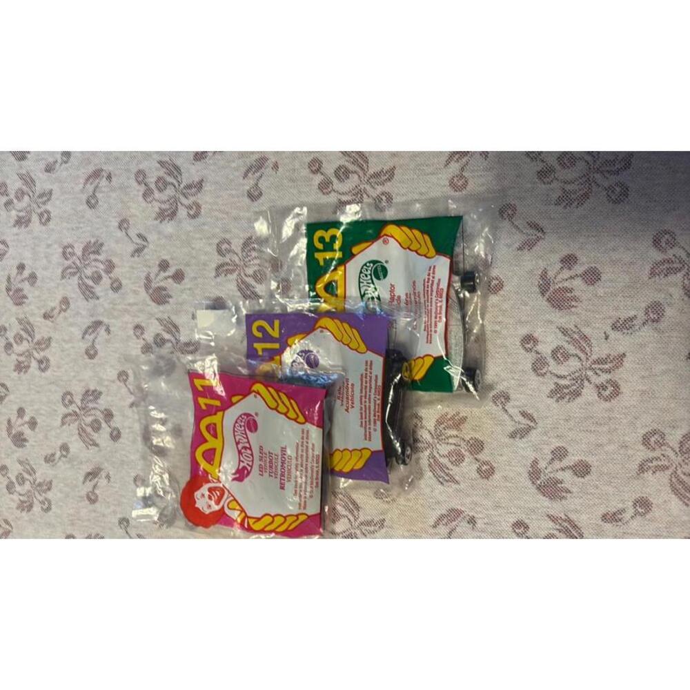 1999 Mattel McDonalds Hot Wheels Car Lot